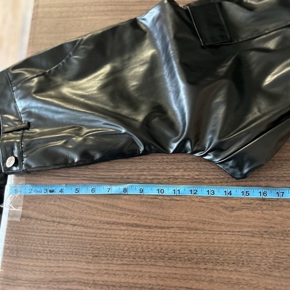 Shein faux leather jogger pants large - Picture 8 of 8